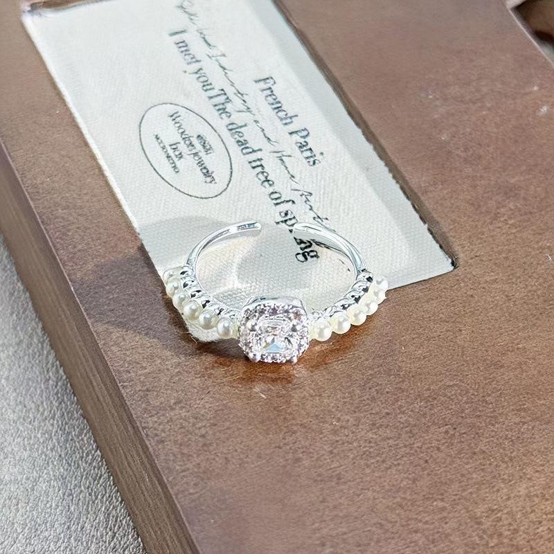 Spitze Spitze Zirkon Perle Öffnungsring Exquisit Prinzessin Unterwegs Nischen Design High-End Freundin Ring Frau