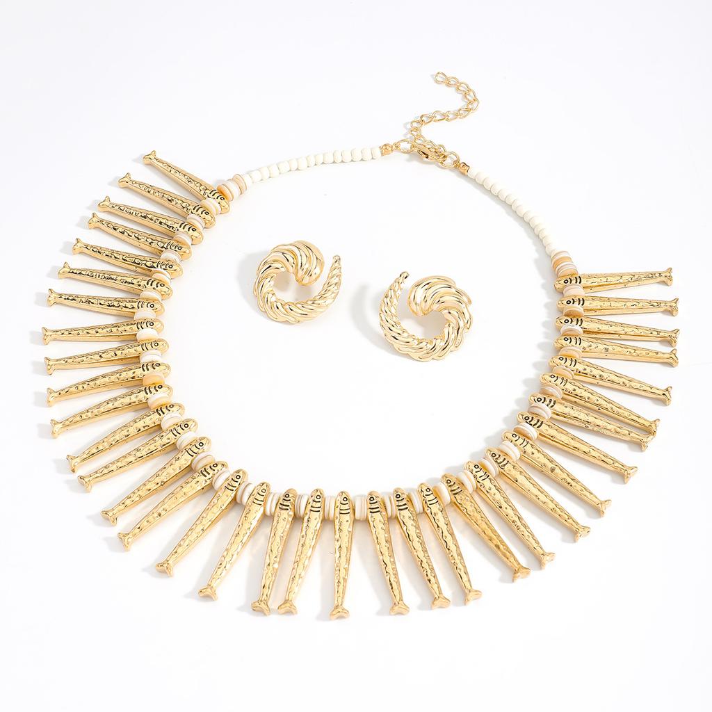 New personality exaggerated small fish tassel necklace fashionable thread simple earrings set versatile and advanced sense