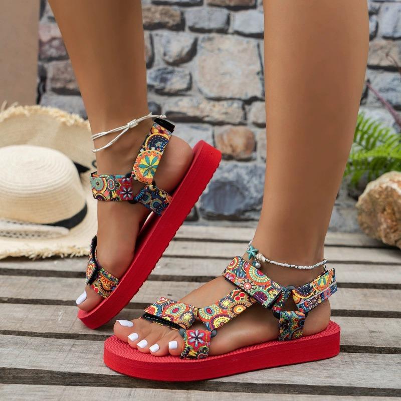 Spot Sommer Neu Dicke Sohle Farbkombination Klettverschluss Europäischer und Amerikanischer Berühmter Stil Strand Sandalen Damen