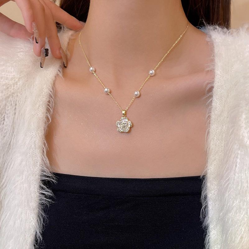 Elegant  Bead Chain Necklace Bowknot Heart Butterfly Zircon Choker for Women Fashion Accessories Jewelry