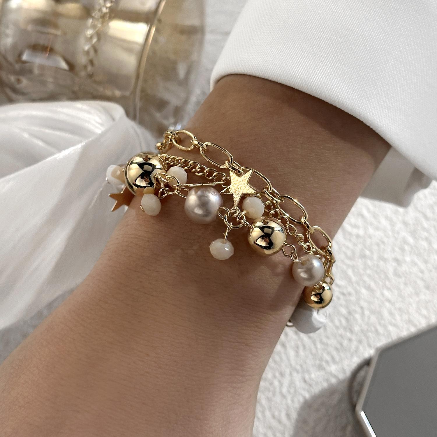 

Vintage Gold Color Portrait Coin Pendant Bracelet For Women Heart Flower Crystal Charm Thick Chain Bracelet Fashion Jewelry Gift