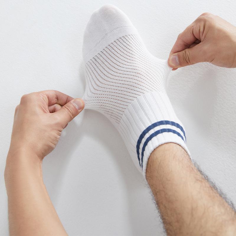 Men's Spring and Summer Mid-calf Socks, White Striped Mesh Breathable and Antibacterial Short Socks