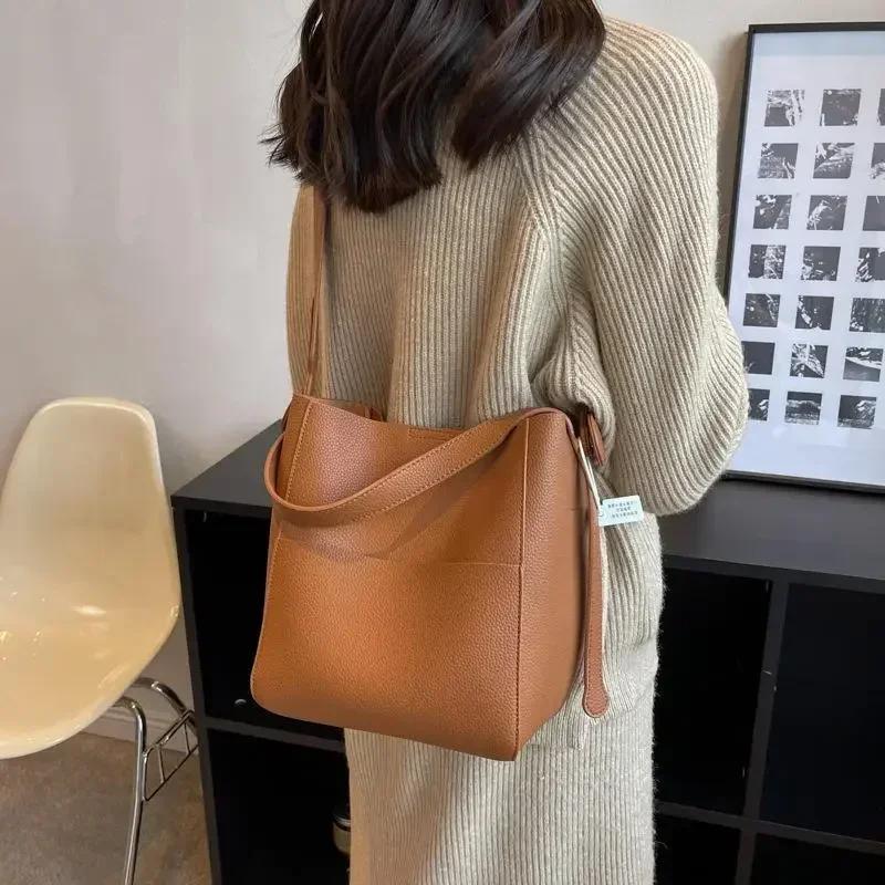 

Bucket Shoulder Side Bags for Women Female Designers Trend Small Leather Crossbody Bag Purses and Handbags