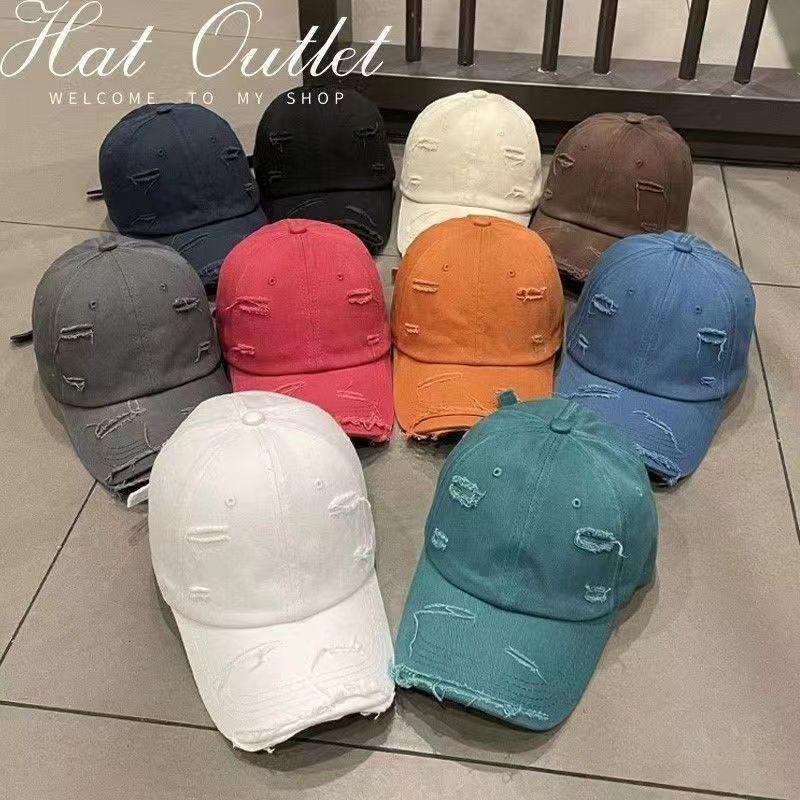 Vintage-Style Casual Baseball Cap with Distressed Details, Soft Top, Curved Brim, and Face-Revealing Duckbill Design