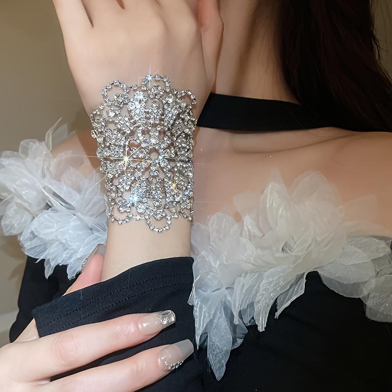Delicate multi-strand sparkling flower bracelet, elegant Korean style for wedding party daily wear