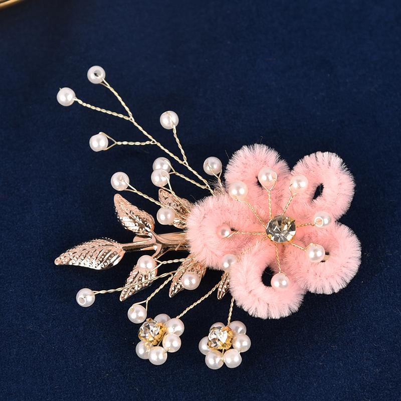 

1PC Antique Style Elegant Leaves Fashion Handmade Bride Pearls Plush Flowers Duckbill Clip Hair Clip Multiple Colors