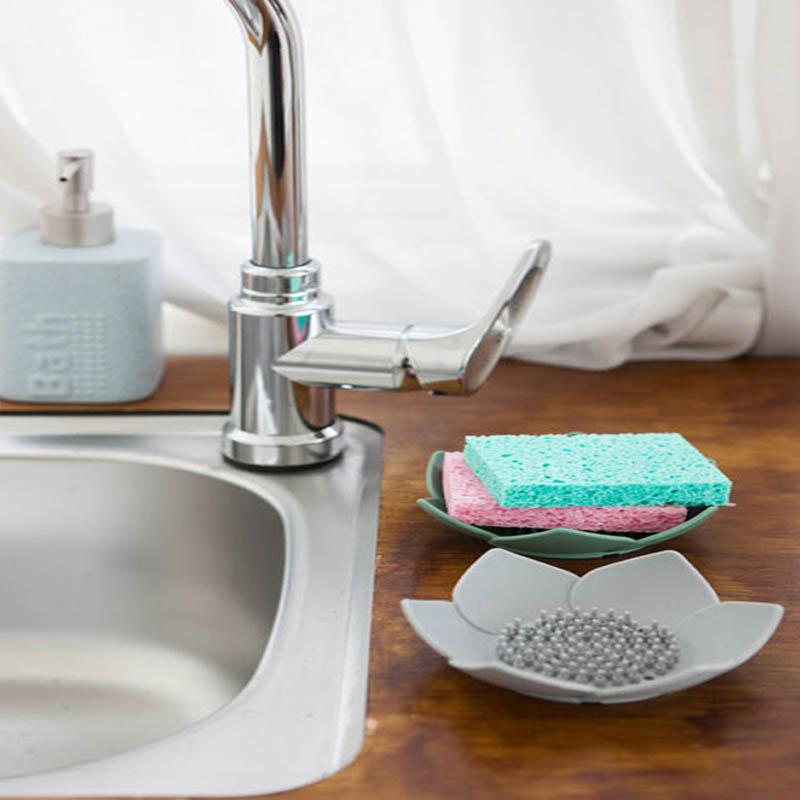 Portable Silicone Draining Soap Box Lotus Shape Dish Soap Box Non-Slip Easy Drain Soap Tray Bathroom Accessories