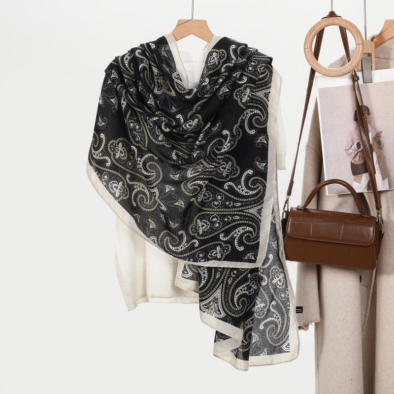 Women's Printed Scarf Spring and Autumn Two-color Cashew Large Size Scarf Summer Beach Shawl Wholesale