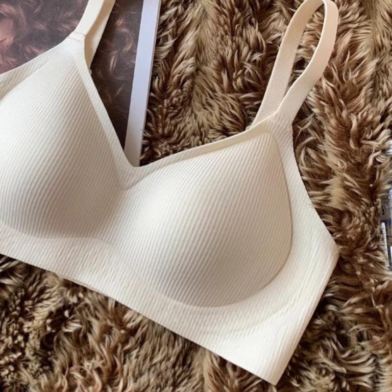 Beige Ribbed Seamless Bra with Comfort Support and Wide Straps M белый