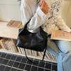 Large capacity retro style portable shoulder messenger bag