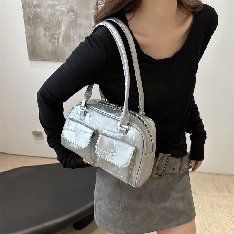 Stylish And Spacious Underarm Bag For Women In Vintage And Minimalist Designs
