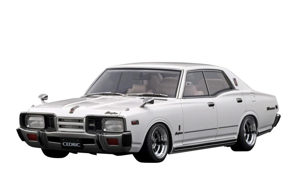 Ignition Model Nissan Cedric Brougham White Finished Product IG3561 1/18 (330)