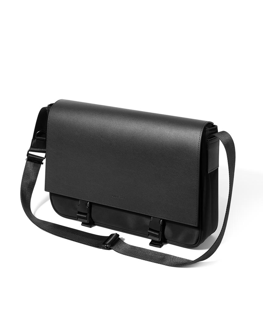 Qualpack Current Regular Messenger Bag 342