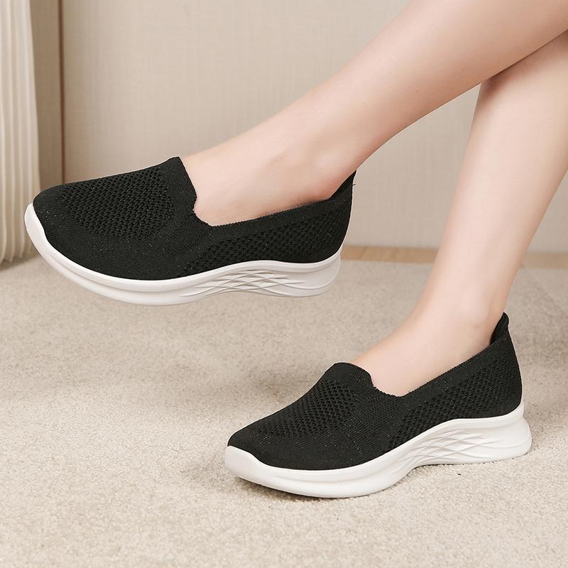 Women's Slip-on Flat Shoes Outdoor Lightweight Soft Sole Vulcanized Shoes Famale Comfortable Mesh Flying-Woven Walking Footwear