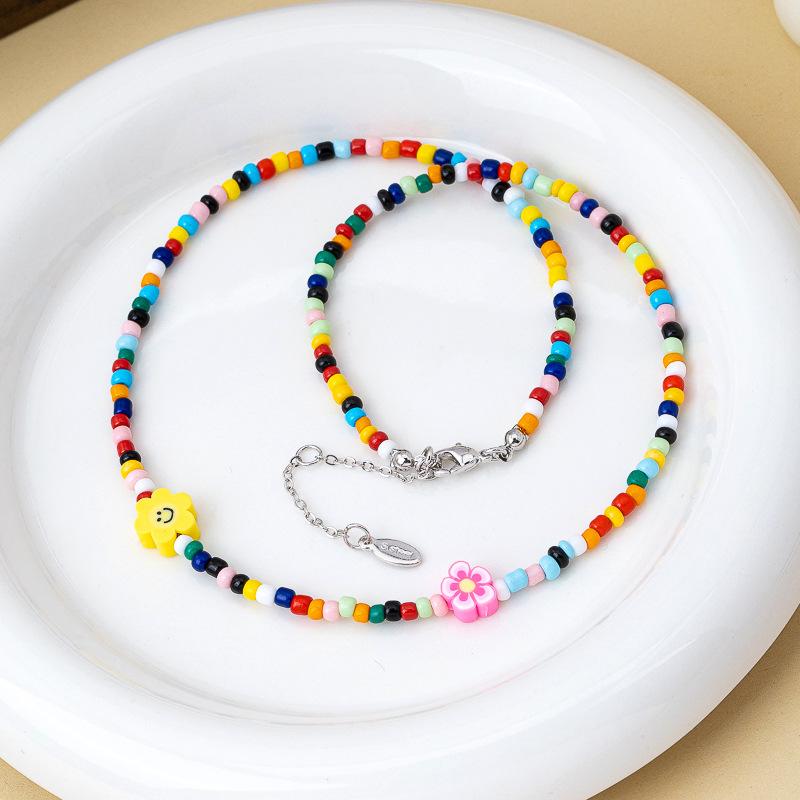 Hot Sale Little Daisy Ladies Necklace Rice Beads Dopamine Simple Color Necklace Flower Necklace Collarbone Chain