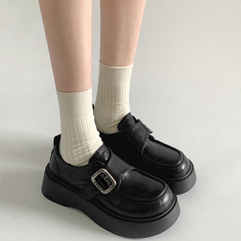 Fashion commuter retro British style platform small leather shoes women's 2025 new spring and autumn versatile heightening love single shoes