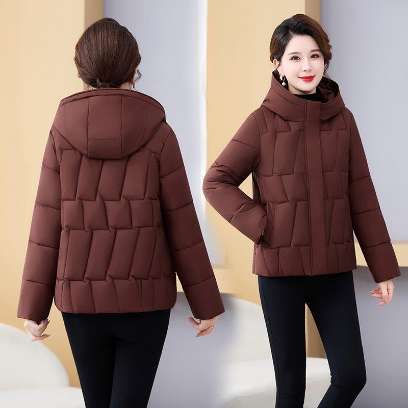 2025 short fashion padded jacket, new slim and slim padded jacket, foreign style thickened and warm winter waist jacket