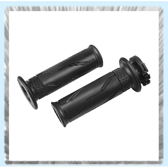 1pair Motorcycle Left and Right Throttle Tube Hand Grips Rubb with Bar End Plug For Yamaha NMAX 155/Y15/Y15ZR/SRL155/LC135/NVX15 Throttles 2