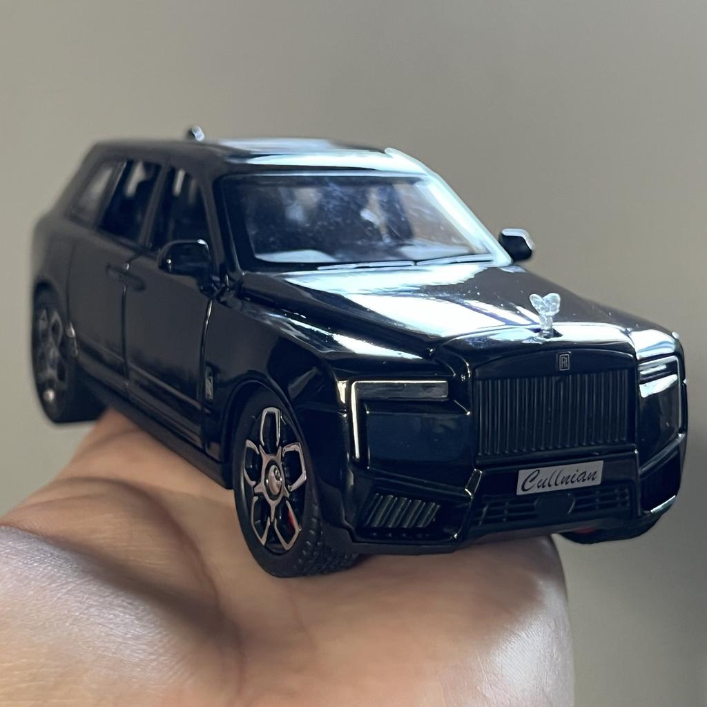 1:32 Rolls Royce Cullinan Luxury SUV Alloy Simulation Car Model Diecast & Toy Vehicles And Collectibles Cars Decoration Toy Boys