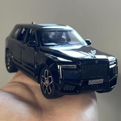 1:32 Rolls Royce Cullinan Luxury SUV Alloy Metal Diecast Model Car Sound And Light Pull Back Children Toy Car Birthday Gifts Kid