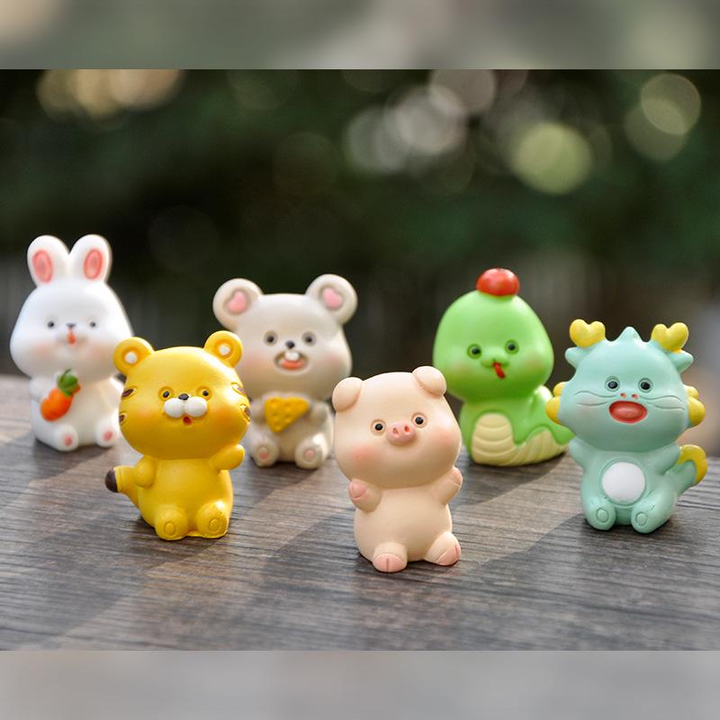 Chinese Zodiac Animal Resin Mini Ornaments for Desk and Car Decor