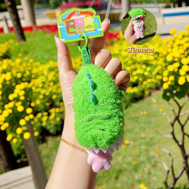 Plush Delightful Crocodile Keychain With Pull Feature Perfect For Kids And Collectors