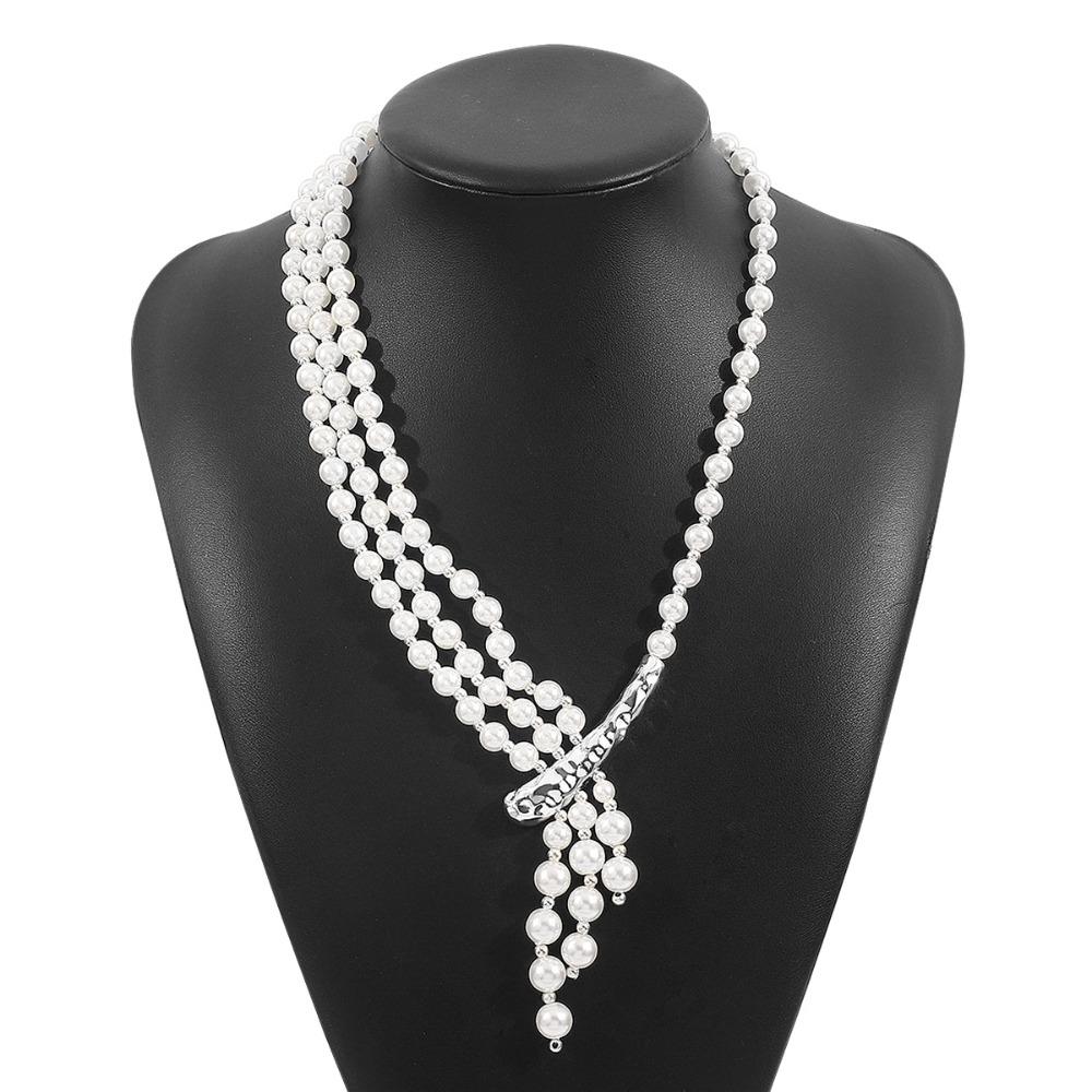 Lock Bone Chain Retro Chic Pearl Necklace Minimalis Elegant Zinc Zinc Alloy Pearl Necklace  Gift