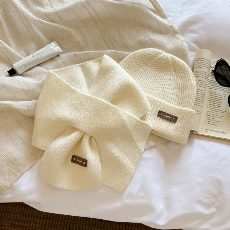Solid color knitted scarf hat two-piece set autumn and winter warm versatile wool hat scarf face small cold hat