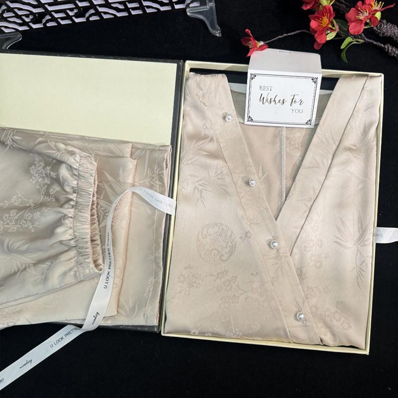 

Элегантный красный шелковый пижамный комплект для женщин – с длинным рукавом, идеально подходит для весны/лета или в качестве подарка молодоженам M