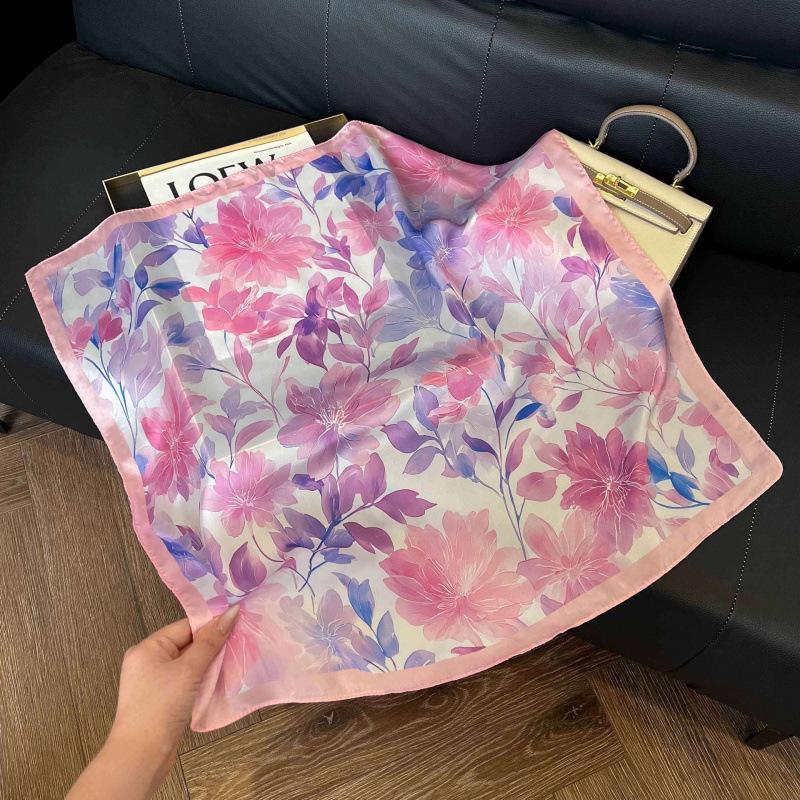 New 71 * 71cm Korean version small square scarf women's silk scarf spring and summer thin sunscreen scarf neck protection tied bag headband scarf