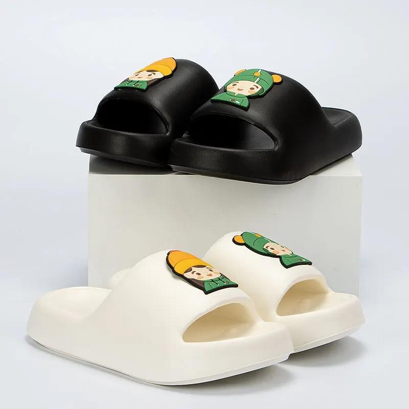Fashion Fashion Cartoon Animation Couple Slippers 2024 Thick Bottom Cloud Slippers Women Comfortable Soft Sole Platform Sandals Woman