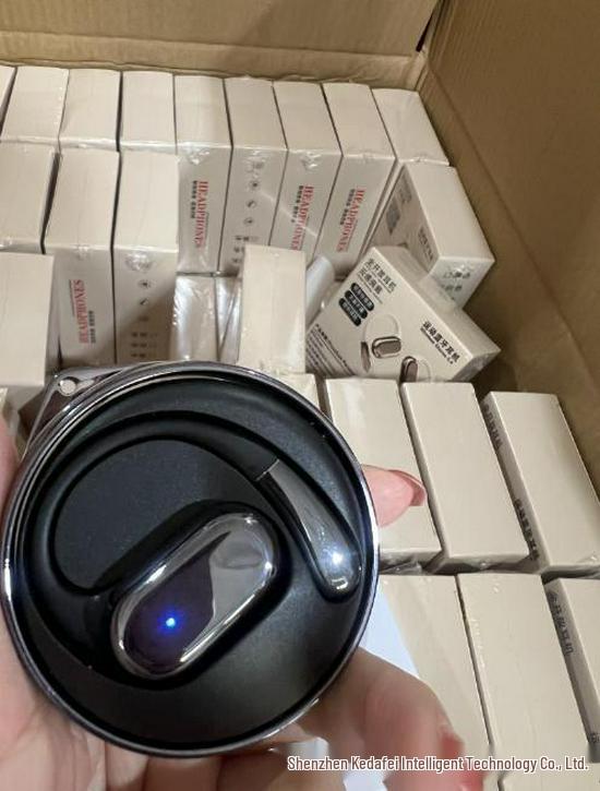 Bluetooth In-Ear Sleep Earphones: Ultra-Thin, Bone Conduction, Long Battery Life, Comfortable for Extended Wear.