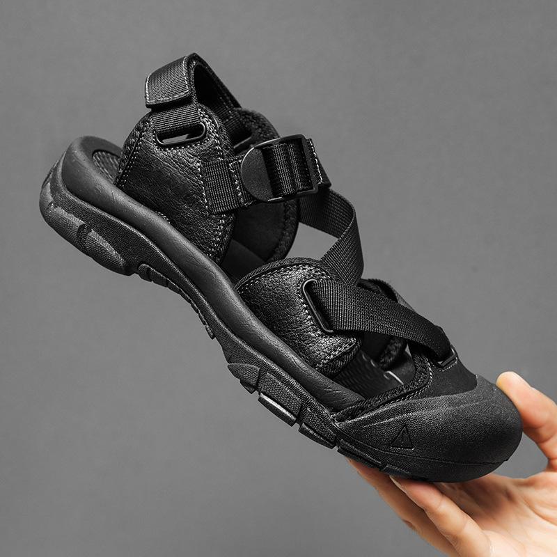 

2025 spring and summer baotou sandals large size youth trend outdoor beach shoes lightweight non-slip casual men s shoes versatile 38 чёрный