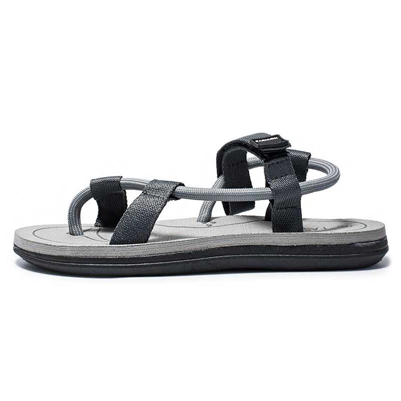 Fashion 2025 New Men's Sandals Summer Leisure Beach Flip Flops Outer Sandals Women Driving Slippers Roman Shoes Gladiator Sandals Lovers