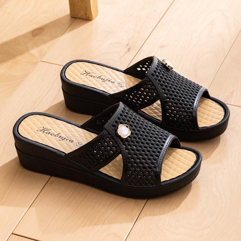 Women Shoes Summer Slippers Women Wear Outside Thick Sole Wedge Heels Fashion Slippers Soft Bottom Mother Shoes Zapatos De Mujer