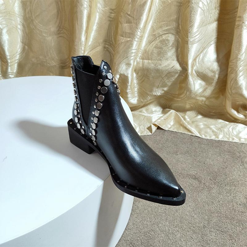 New British Thick Heel Leather Chelsea Short Boots Women Autumn Fashion Rivet Pointed Toe Mid Heels Ladies Motorcycle Boot
