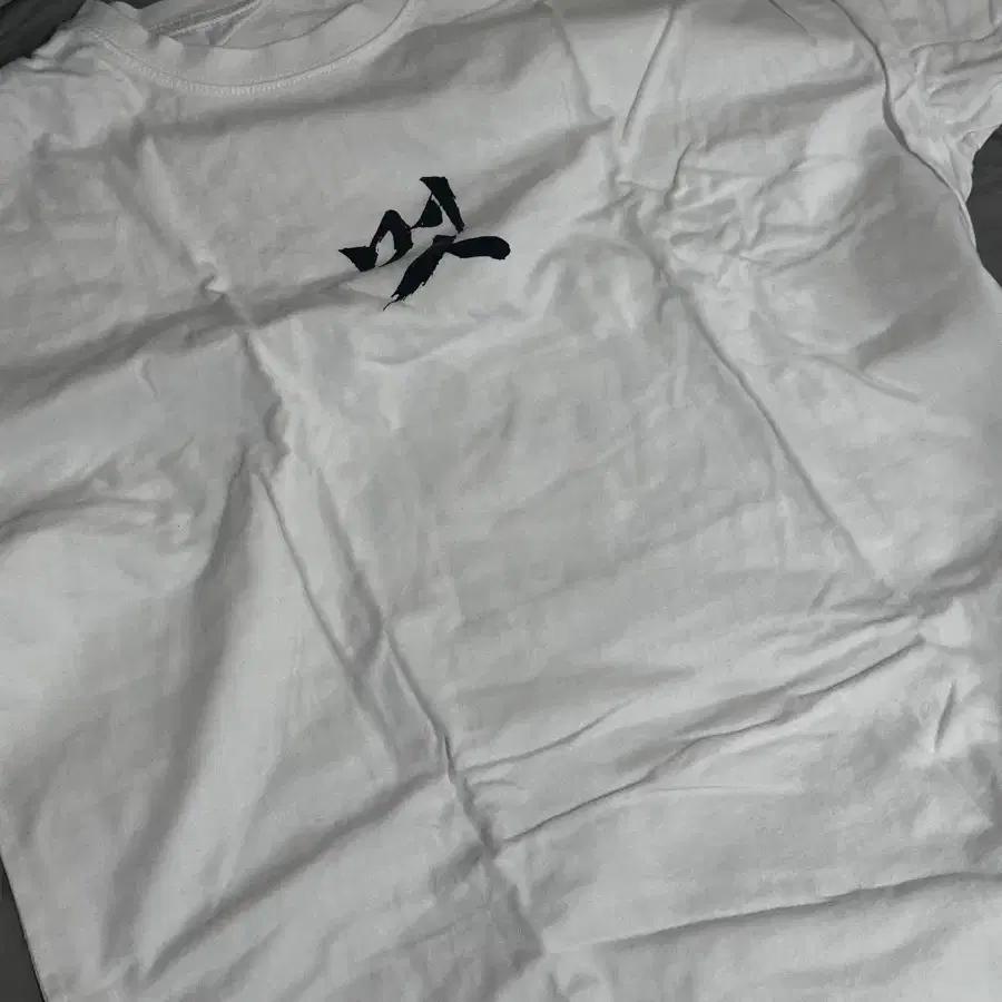 ATEEZ Cool T-shirt Used