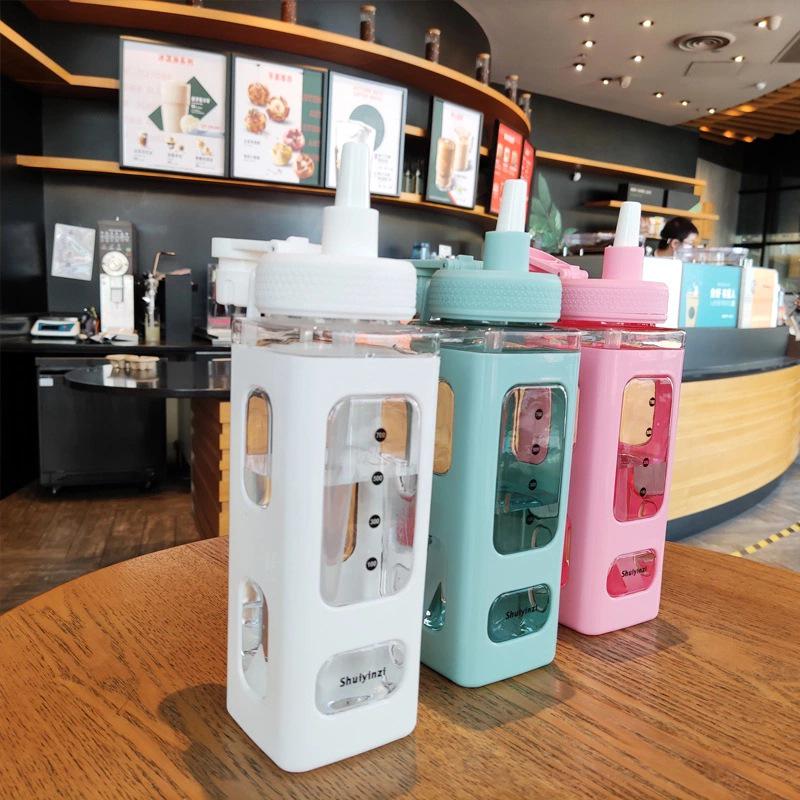 Quadratische Strohhalm-Plastik-Sportflasche - Doppelschichtig mit Griff