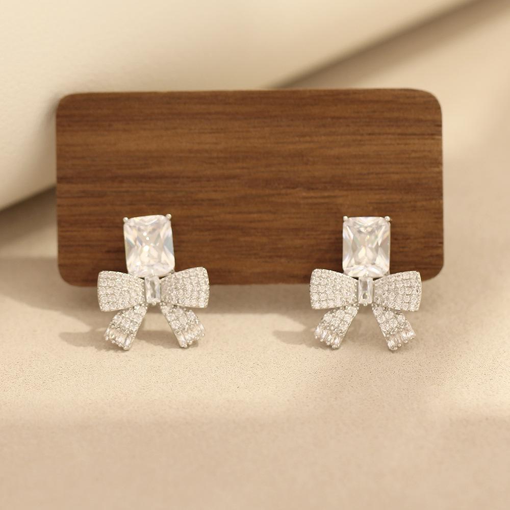 French light luxury jewelry style earrings women's flash diamonds square zircon bow ear clips fashion dress versatile ear jewelry