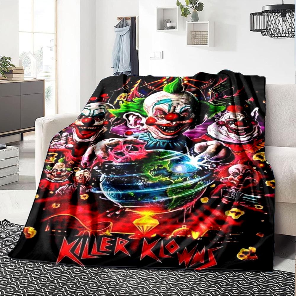 Killer Clown Horror Print Flannel Blanket High Quality Warm Comfortable Cover for All Seasons Perfect for Gifts Home Decor