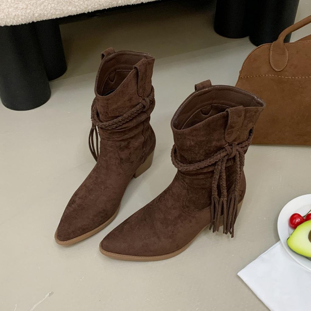 French retro brown short boots women's autumn and winter wasteland wind fringed V-mouth thin thick heel Maillard western cowboy boots