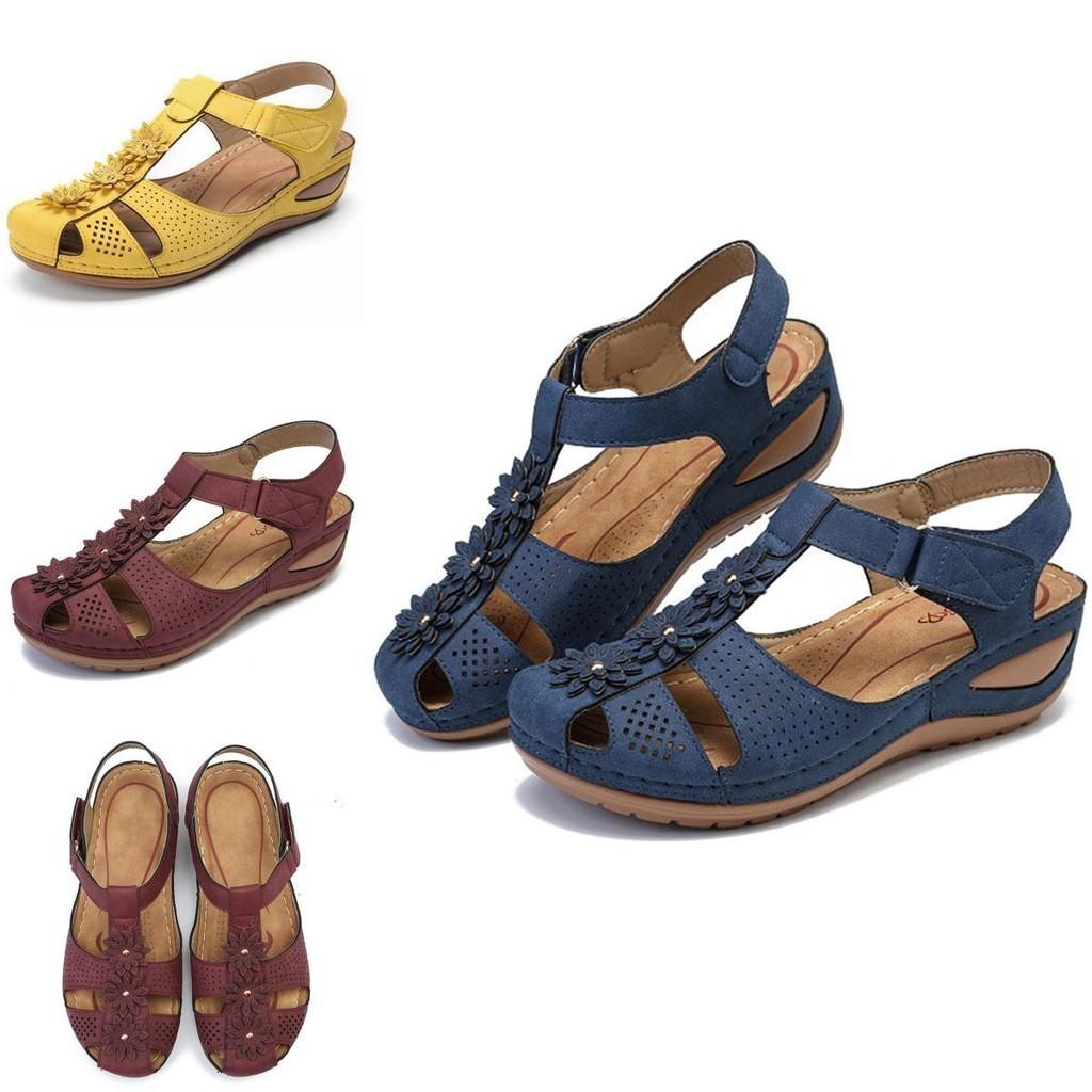 Women's Round Toe Wedge Heel Sandals Stylish Closed Toe Design With Non-slip Feature