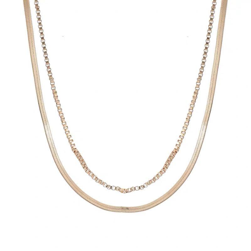 Double-Layered Clavicle Necklace: Elegant Cold Style for Women