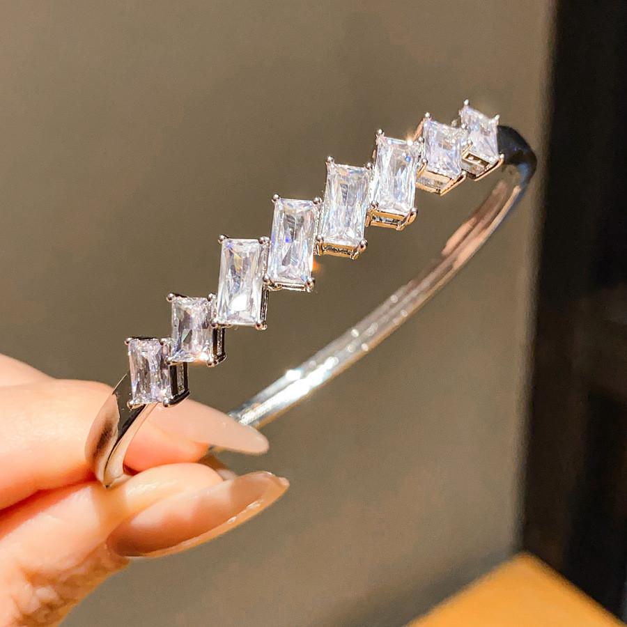 Zircon Irregular Square Cuff Bracelet In Silver For Fashionable Office Wear