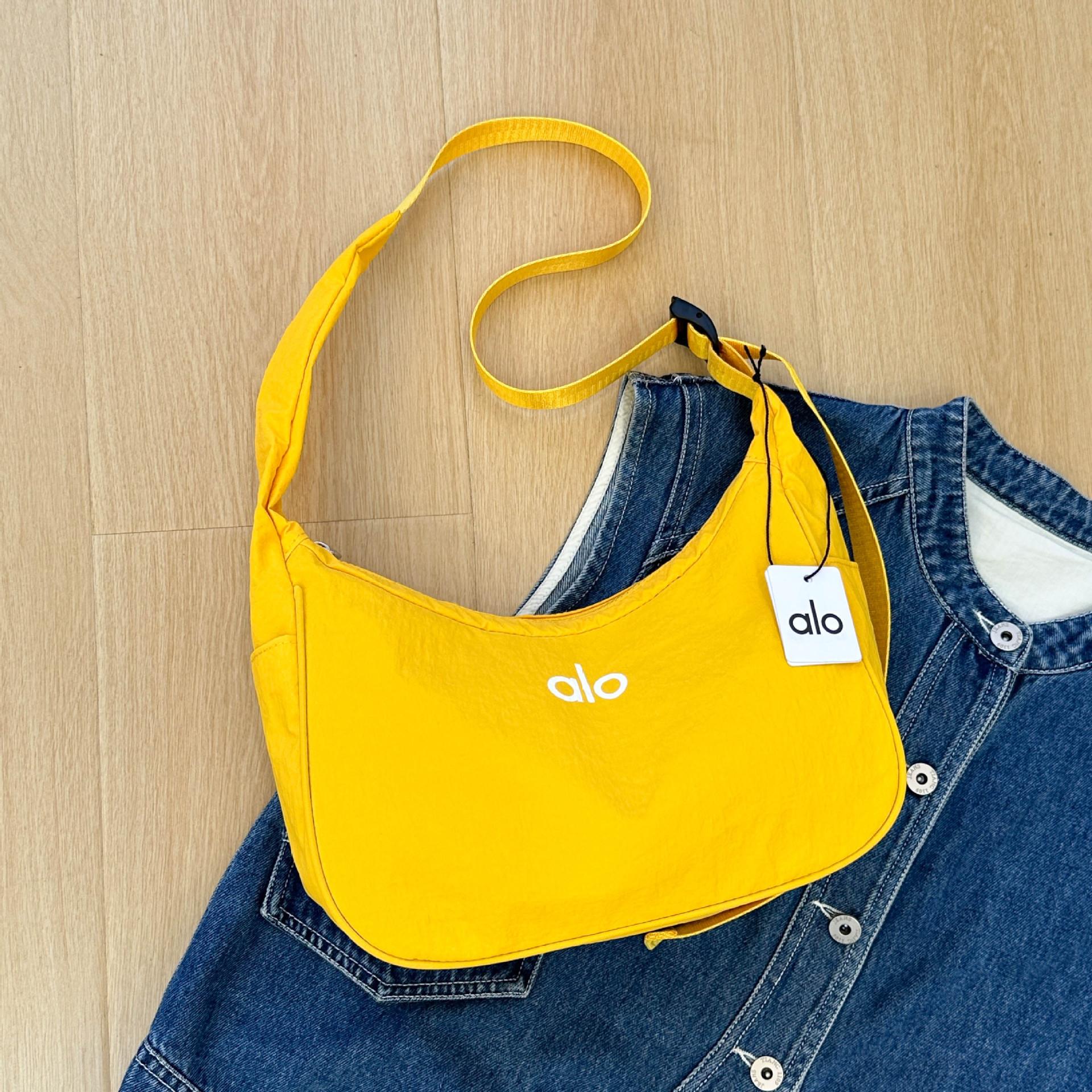 

New Fashion Underarm Single Shoulder Crossover Bag Crossover Waterproof Urban Commuter Shopping Dumpling Bun жовтий