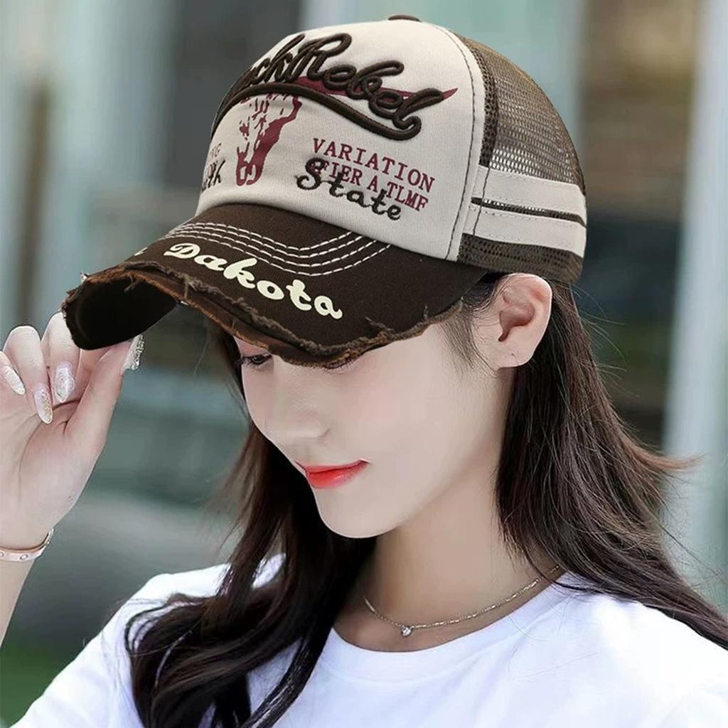 American Letter Embroidered Mesh Baseball Cap Men'S And Women'S Sunshade Cow Head Pattern Showing Face Pickup Truck Hat