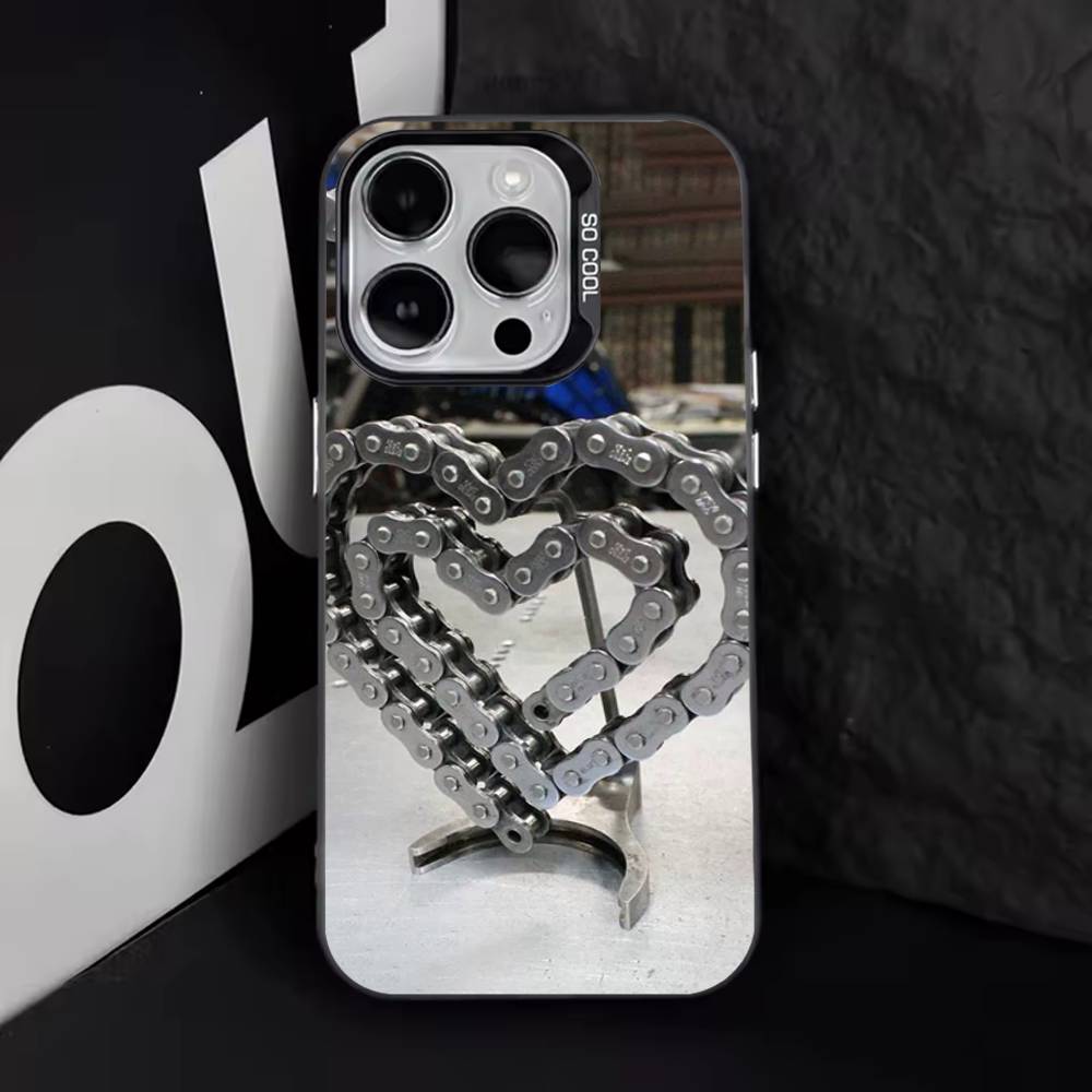 

Road Bike Chain Heart Phone Case For iPhone 16,15,14,13,12,11,8,7,Pro,Max,Plus,Mini,XS,SE Anti Fall Black Matte Hard iPhone15promax