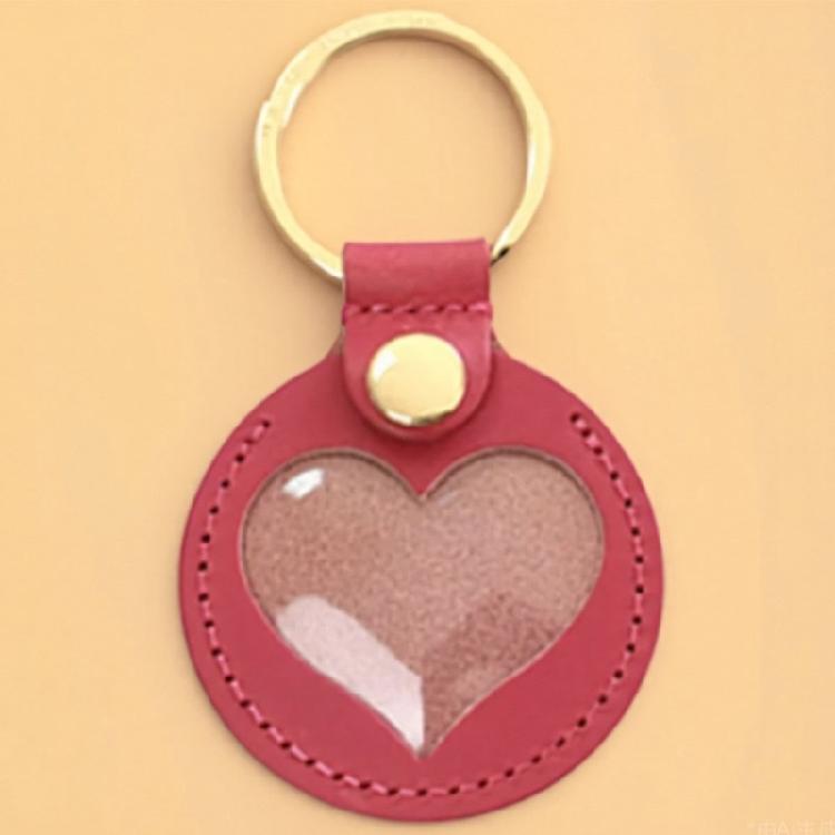 Sentimental Pet Hair Keepsake Keychain Portable PU Leather Design Pendant For Pet Owners And Thoughtful Gift
