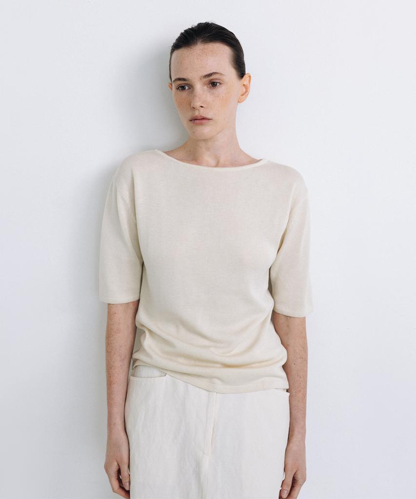 Beullaengkeulumumeon Boat Neck Half Knit_Ivory