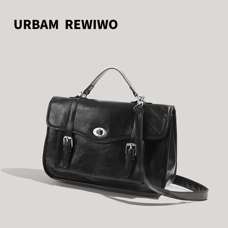 College Style Messenger Bag Class Bag Niche Oil Wax Leather Handbag Briefcase Crossbody Bag Commuter Backpack for Women